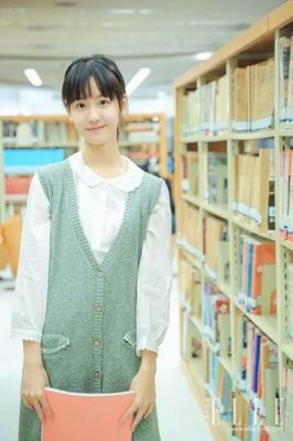 「男生被强行扒开腿玩J」事件引发关注：如何避免个人权益被侵害_: 充满张力的冲突，未来势必将擦出不一样的火花。