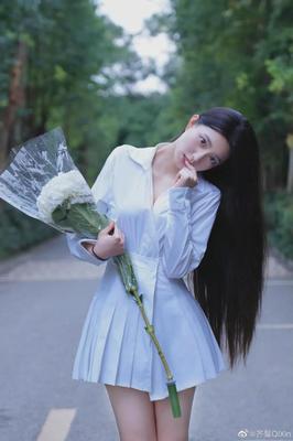 护士丝袜脚交XXXX脚交，仪态礼仪背后的温暖服务_: 重要动态的演变，如何让每个人都产生觉悟？